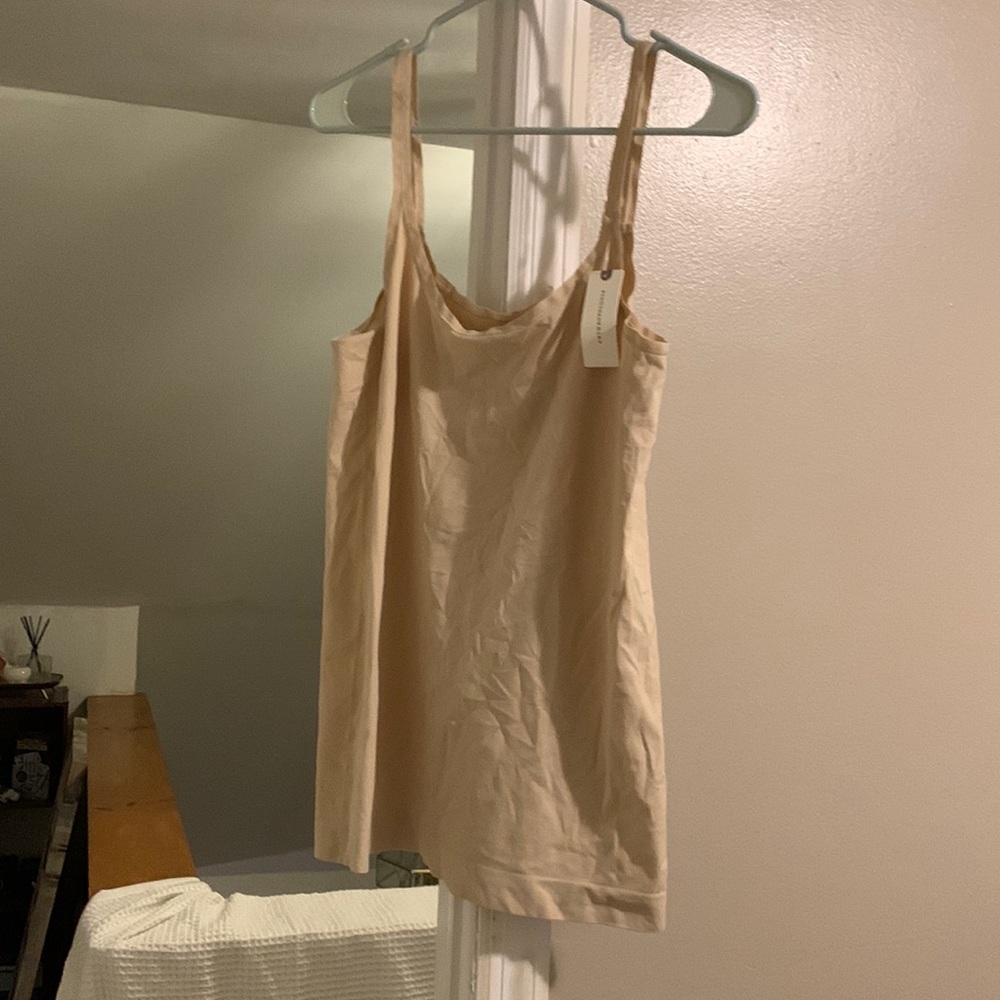 Anthropology tank